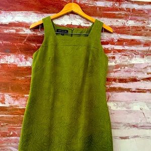 Jones New York dress. Excellent condition. Lime color.